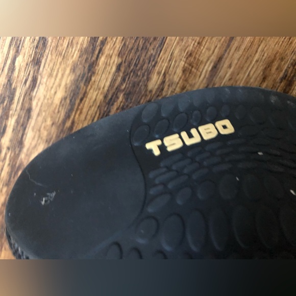 Tsubo Leather Wedge Sandals Size 6.5 Velcro Straps - Picture 8 of 8